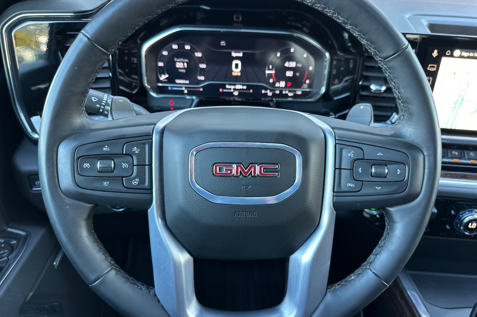Used 2025 GMC Sierra 1500 Elevation w/ Elevation Premium Package AWD/4WD image 26
