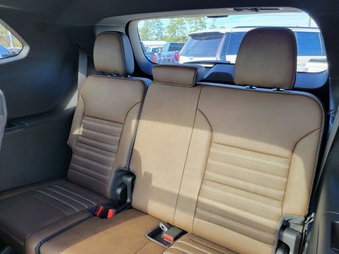 New 2026 GMC Acadia Denali Ultimate w/ LPO, Floor Liner Package image 30