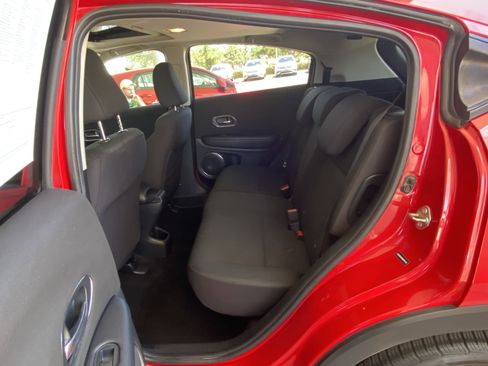 Used 2017 Honda HR-V EX image 35