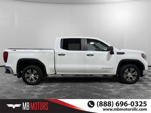 Used 2022 GMC Sierra 1500 Pro w/ Sierra Value Package image 2