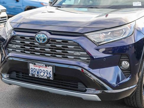 Certified 2020 Toyota RAV4 XSE image 22