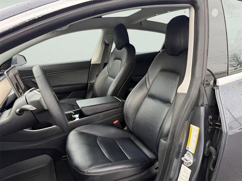 Used 2020 Tesla Model 3 Long Range image 15