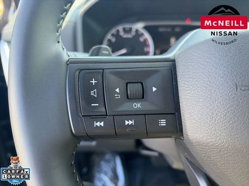 Used 2025 Nissan Rogue SV image 26