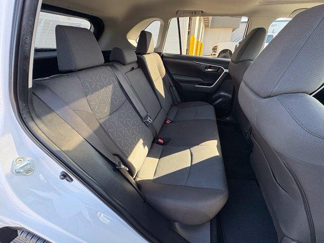 Used 2024 Toyota RAV4 XLE w/ Convenience Package FWD image 28