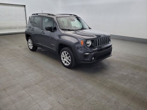Used 2022 Jeep Renegade Latitude AWD/4WD image 13