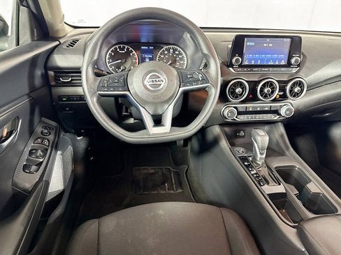 Used 2023 Nissan Sentra S image 17