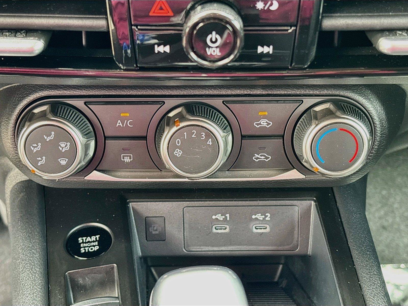 Used 2025 Nissan Kicks SV FWD image 15