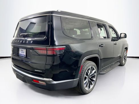 Used 2022 Jeep Wagoneer Series II w/ Convenience Group I image 5