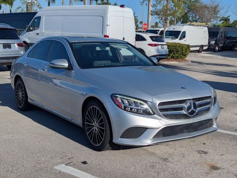 Used 2020 Mercedes-Benz C 300 Sedan image 2