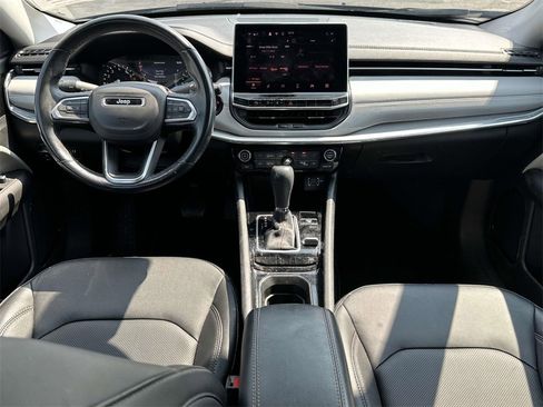 Certified 2022 Jeep Compass Limited image 14