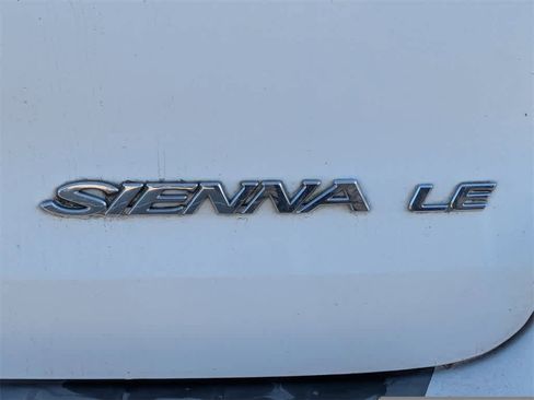 Used 2007 Toyota Sienna LE image 7
