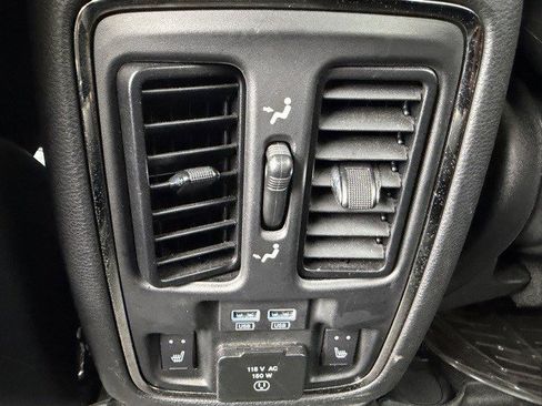 Used 2019 Dodge Durango R/T w/ Technology Group image 22