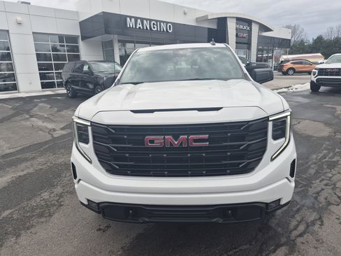 Used 2026 GMC Sierra 1500 Elevation image 8