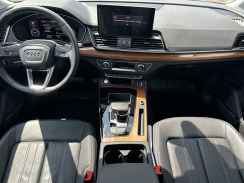 Used 2023 Audi Q5 2.0T Premium Plus w/ Premium Plus Package AWD/4WD image 12