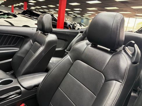 Used 2023 Ford Mustang Premium RWD image 27