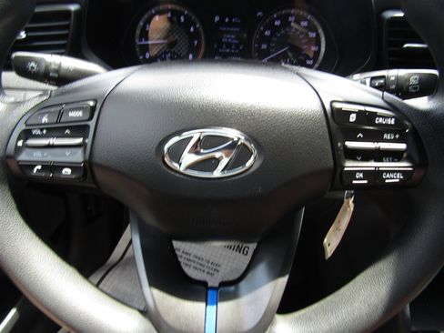 Used 2020 Hyundai Veloster 2.0 FWD image 15