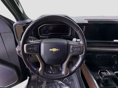 Used 2022 Chevrolet Silverado 1500 High Country w/ High Country Premium Package image 34