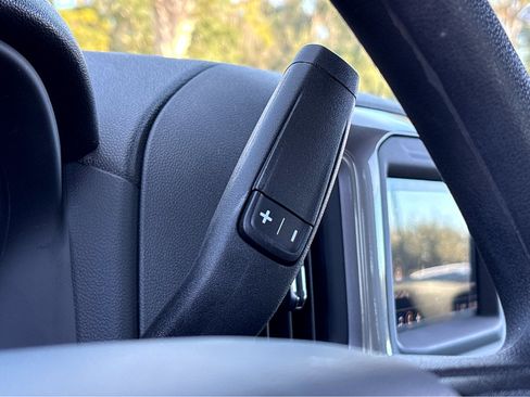 Used 2025 Chevrolet Silverado 1500 Custom image 16