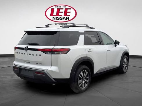 New 2026 Nissan Pathfinder SL AWD/4WD image 3