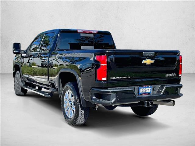 Used 2025 Chevrolet Silverado 2500 High Country w/ High Country Premium Package AWD/4WD image 12