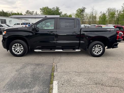Used 2022 Chevrolet Silverado 1500 RST w/ Convenience Package II AWD/4WD image 11