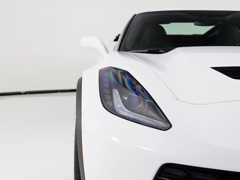 Used 2015 Chevrolet Corvette Z06 w/ 3LZ Preferred Equipment Group image 56