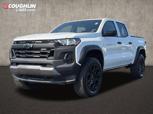 Used 2026 Chevrolet Colorado Trail Boss AWD/4WD image 4