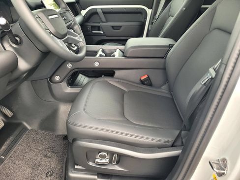 New 2026 Land Rover Defender 130 S AWD/4WD image 18