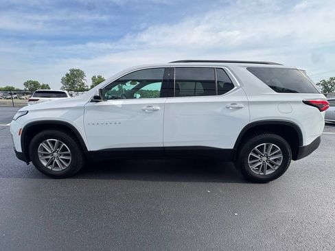Used 2024 Chevrolet Traverse LT AWD/4WD image 12