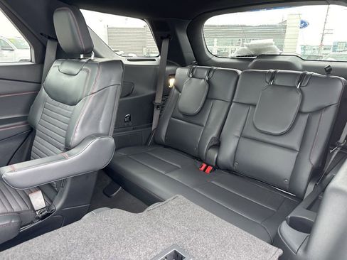 New 2026 Ford Explorer ST-Line w/ ST-Line Street Pack image 29