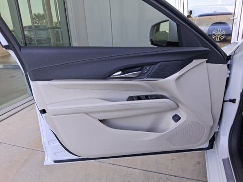 Used 2024 Cadillac CT4 Luxury image 12