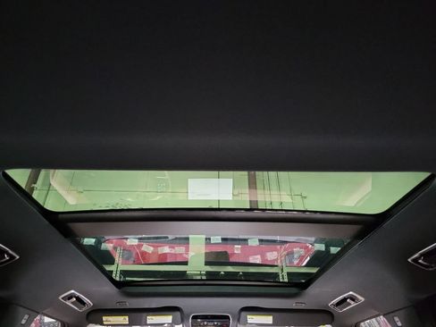 Used 2025 Land Rover Range Rover Sport Dynamic SE AWD/4WD image 27