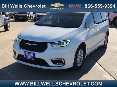 Used 2022 Chrysler Pacifica Touring-L