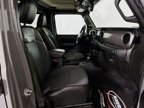 Used 2021 Jeep Gladiator Sport image 32