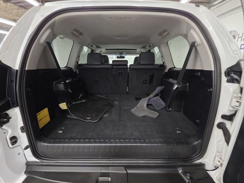 Used 2015 Lexus GX 460 AWD/4WD image 26