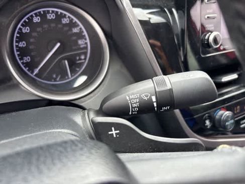 Used 2023 Toyota Camry SE image 17