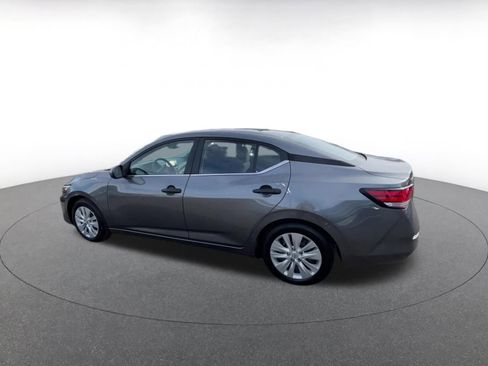 Used 2025 Nissan Sentra S image 10