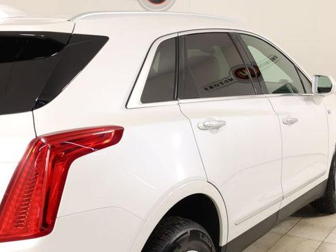 Used 2018 Cadillac XT5 FWD image 40