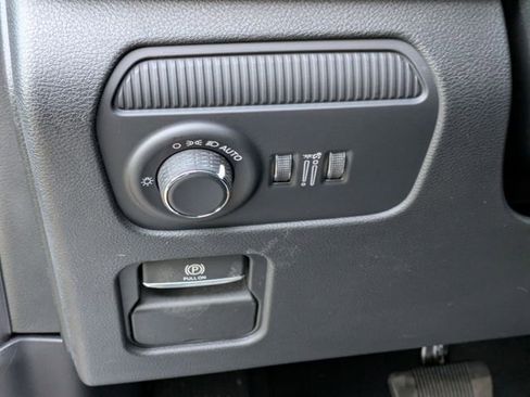 New 2026 Jeep Grand Wagoneer Summit image 13