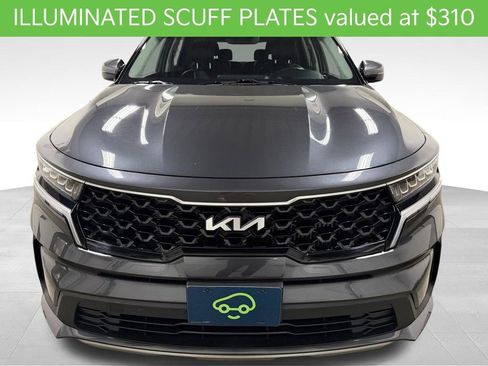 Used 2022 Kia Sorento S FWD image 3