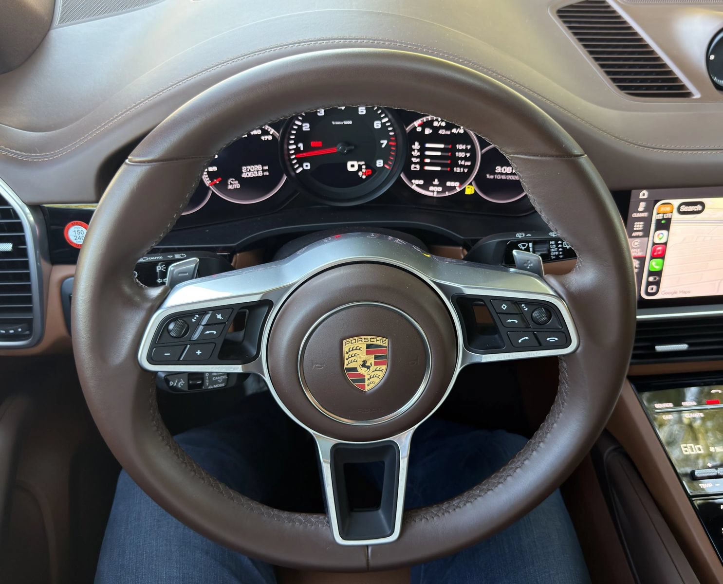 Used 2021 Porsche Cayenne AWD/4WD image 18