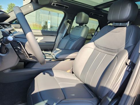 New 2026 Land Rover Range Rover Sport SE AWD/4WD image 8
