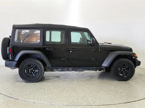 Used 2022 Jeep Wrangler Unlimited Sport AWD/4WD image 8