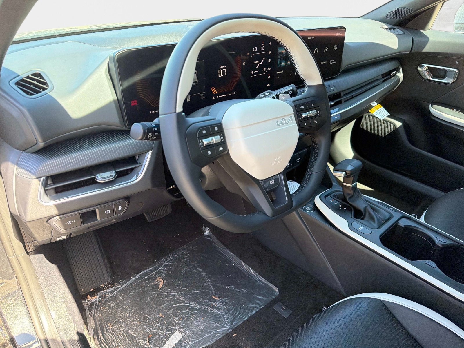 New 2026 Kia K4 GT-Line FWD image 17