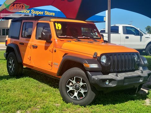Used 2019 Jeep Wrangler Unlimited Sport S AWD/4WD image 1