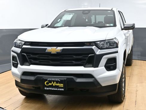 Used 2024 Chevrolet Colorado LT w/ LT Convenience Package AWD/4WD image 6
