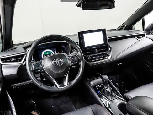 Used 2024 Toyota Corolla XSE FWD image 5