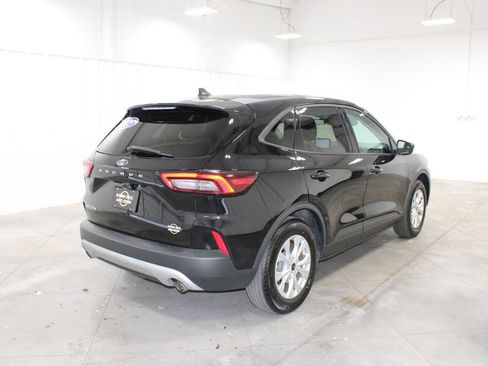 Used 2025 Ford Escape Active FWD image 9