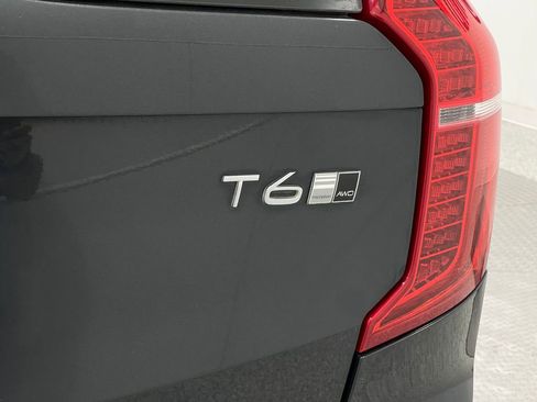 Used 2017 Volvo XC90 T6 Inscription w/ Vision Package image 42