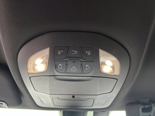 Used 2018 Chrysler Pacifica Touring-L Plus w/ S Appearance Package FWD image 24
